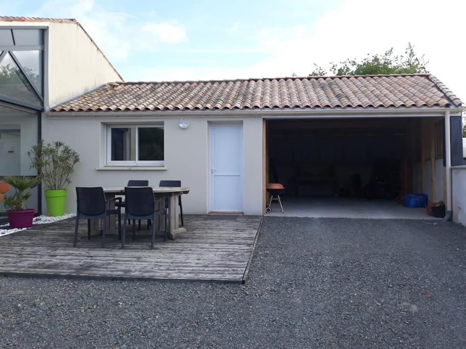 Maison De 4 Personnes Saint-Porchaire Bagian luar foto